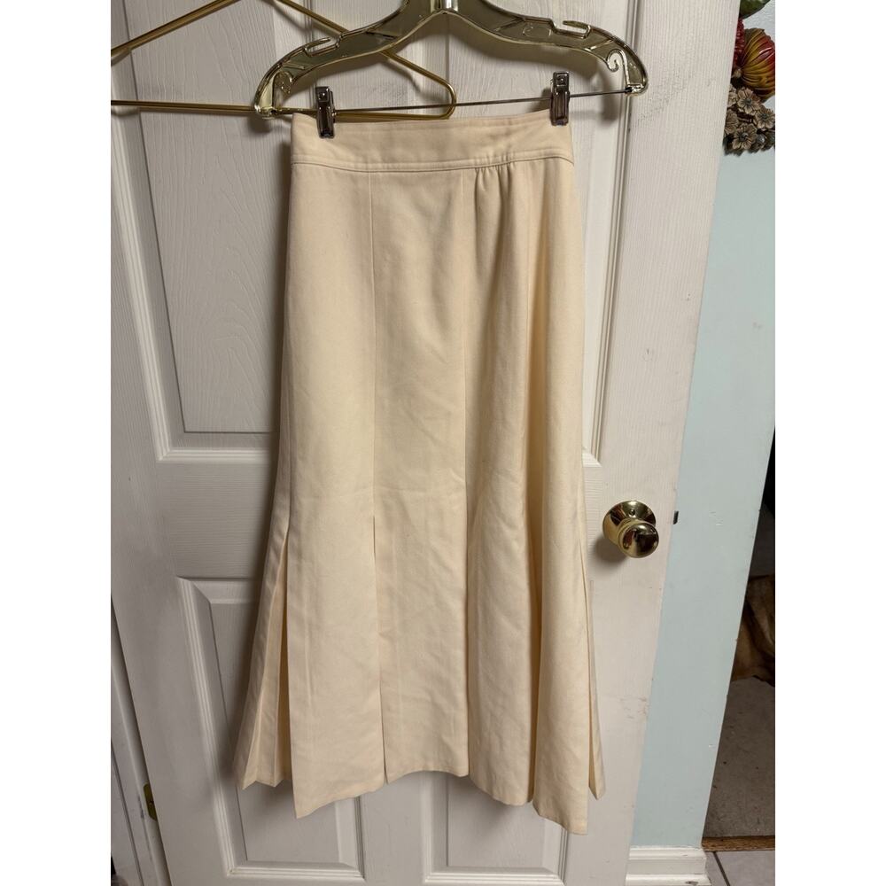 2 Lot Saks 5th Ave 60s 70s Black Cream Skirts Small 6-8 26x35 Pure Wool Swing